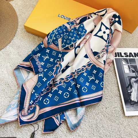 LV Scarf-90